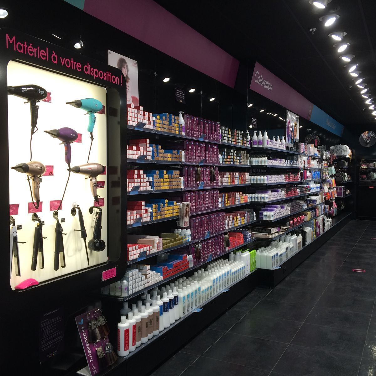 Magasin Coiffure CARRE SENART LA BOUTIQUE DU COIFFEUR