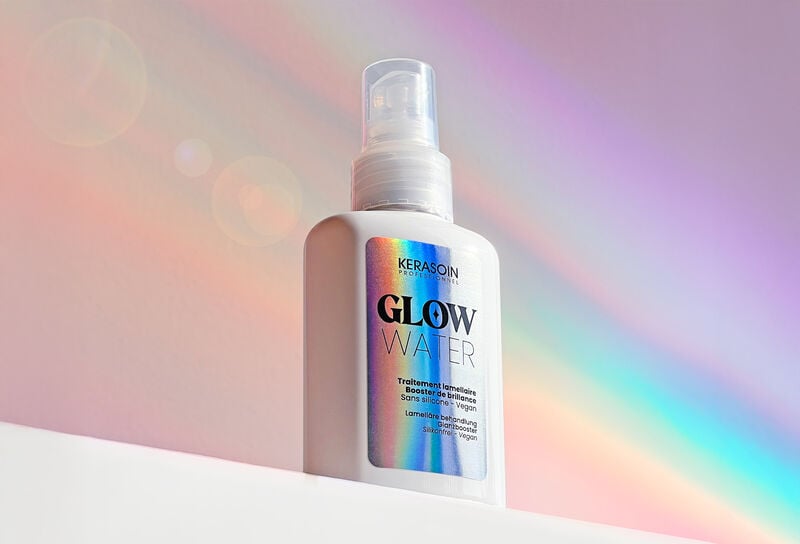 Eau lamellaire : le soin express pour des cheveux brillants