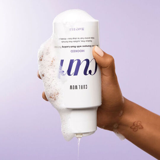 Shampooing pour cheveux boucl&eacute;s Hooked