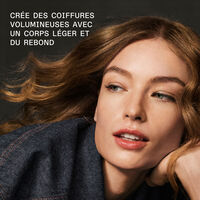 Spray volumateur et protecteur