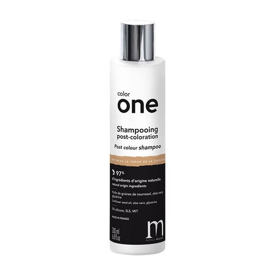 Shampooing post coloration Color One