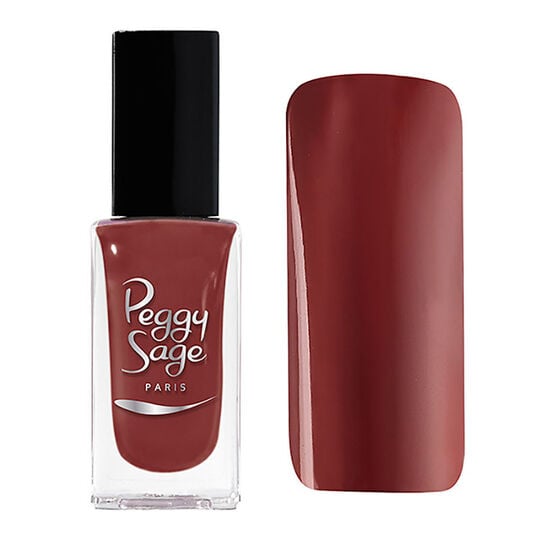 Vernis &agrave; ongles reddish brown