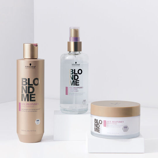 Shampooing l&eacute;ger pour cheveux blonds fins &agrave; normaux Blondme