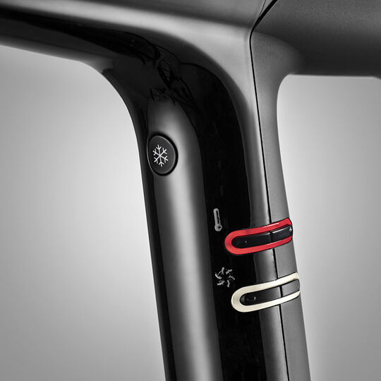 Sèche cheveux Falco noir et argent