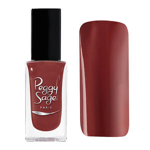 Vernis à ongles reddish brown