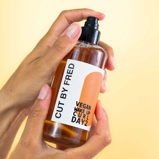 Spray d&eacute;finition 2&egrave;me jour boucles Vegan Wake Up Curl Day 2