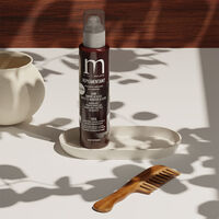 Shampooing repigmentant cheveux naturels ou color&eacute;s ombre acajou