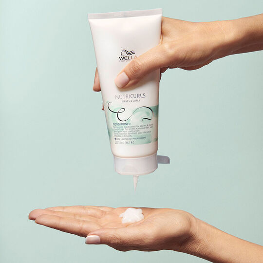 Conditionneur démêlant pour cheveux ondulés et bouclés Nutricurls